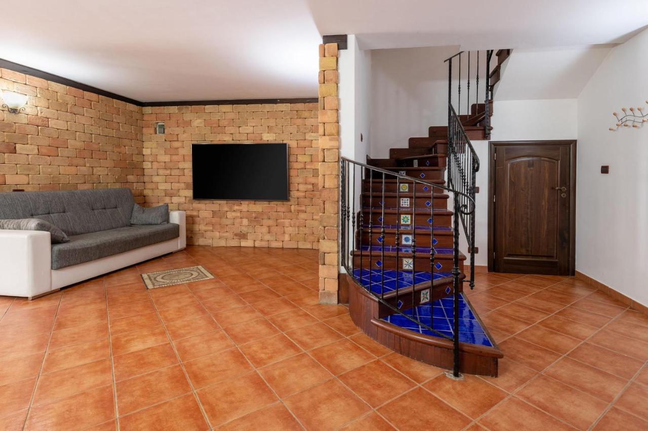Alelida Villa con piscina Cinisi Esterno foto