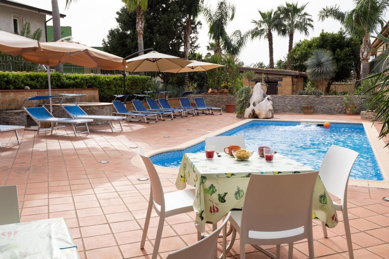 Alelida Villa con piscina Cinisi Esterno foto