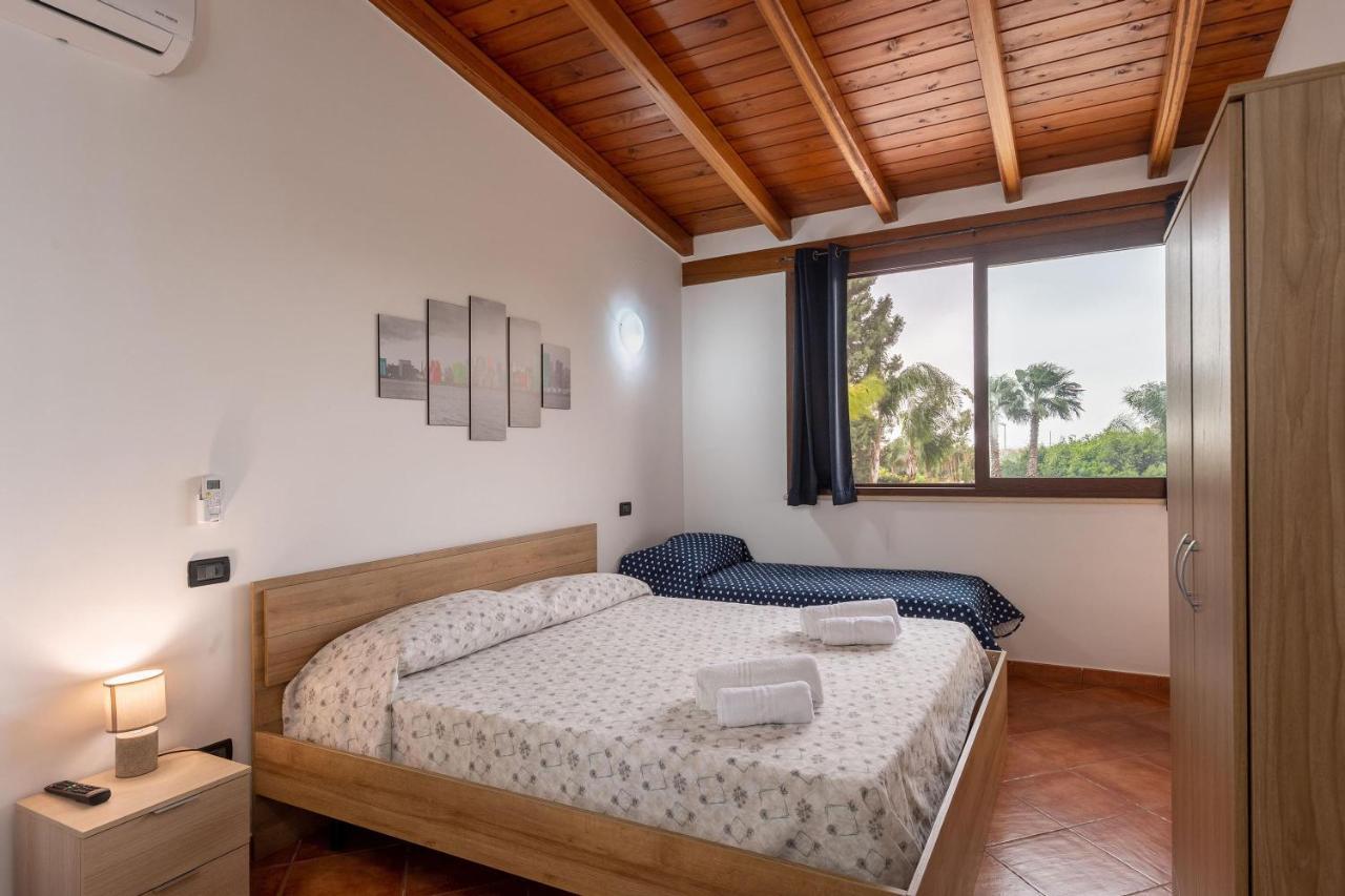 Alelida Villa con piscina Cinisi Esterno foto