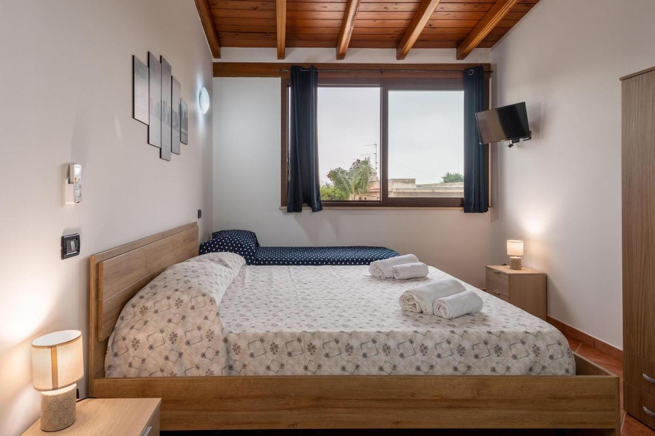Alelida Villa con piscina Cinisi Esterno foto